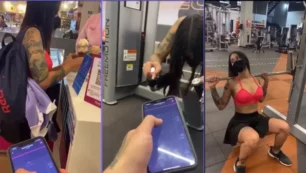 Jenn Muriel realiza una prueba del vibrador en un centro comercial