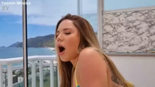 Yasmin Mineira y Mariana Martix Compartiendo un Pene