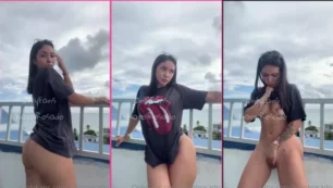 Karol Rosado con Deseos de Intimidad al Aire Libre