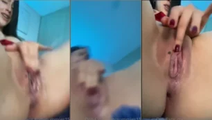 Morena traviesa masturbándose hasta correrse en un vídeo de OnlyFans de Gummies15