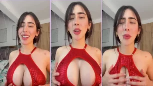 Mujer famosa de OnlyFans que muestra las utilidades sensuales