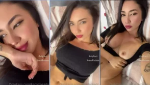 Contenido de onlyfans con Karol Rosado mostrando su coño perforado y mostrando sus grandes tetas