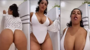 Cléo Silva luciendo bragas mostrando su gran culo