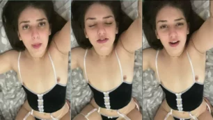 Feeh Santuhs disfrutando de sexo oral y expresando sus gemidos de placer de manera traviesa