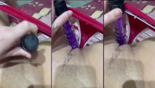 Amateur divirtiéndose con un vibrador en la entrada de la rana arbórea