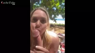 Encuentro discreto de Mia Malkova en la playa pública - POV