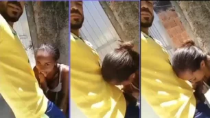 Mujer delgada realizando sexo oral a un hombre con un pene grande y grueso al aire libre en el jardín